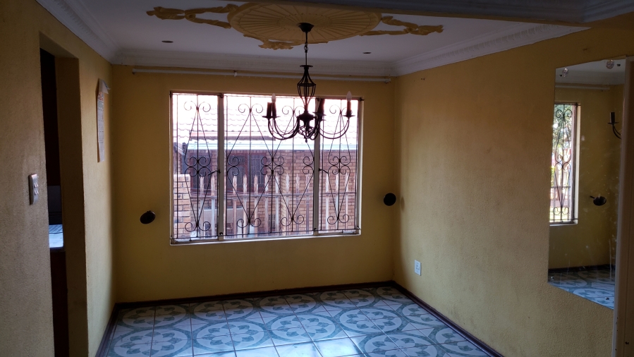 3 Bedroom Property for Sale in Geelhoutpark North West